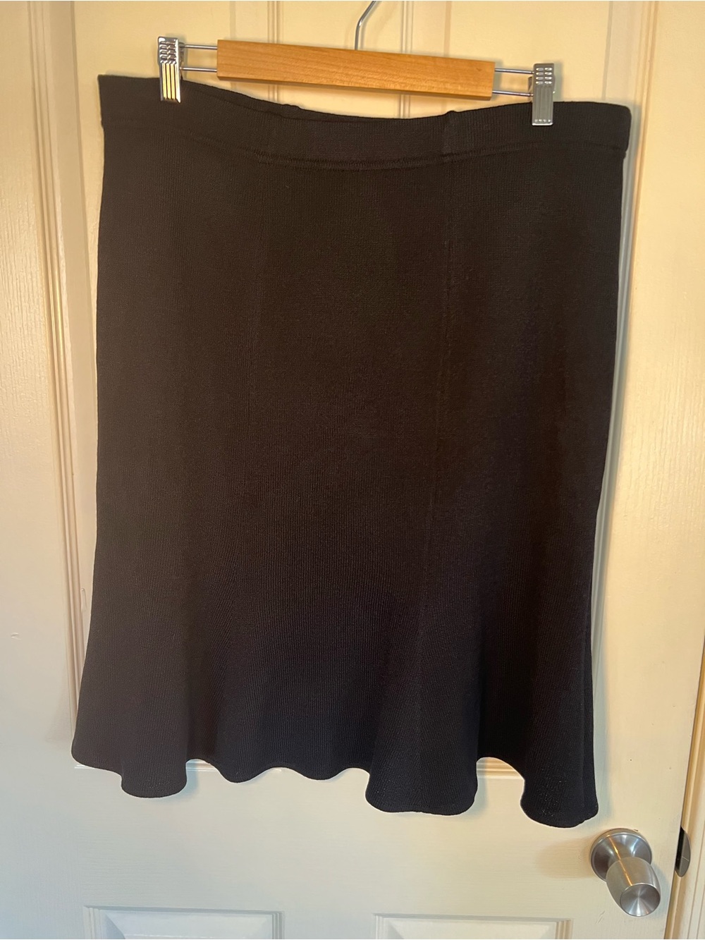 Vintage St John Basics Black Knit Flare Skirt Size 12 Made in USA